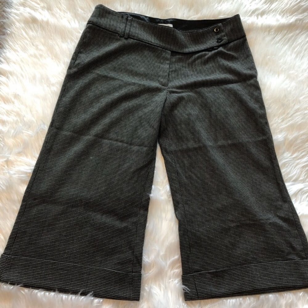 White House Black Market Women’s Dress Capris
